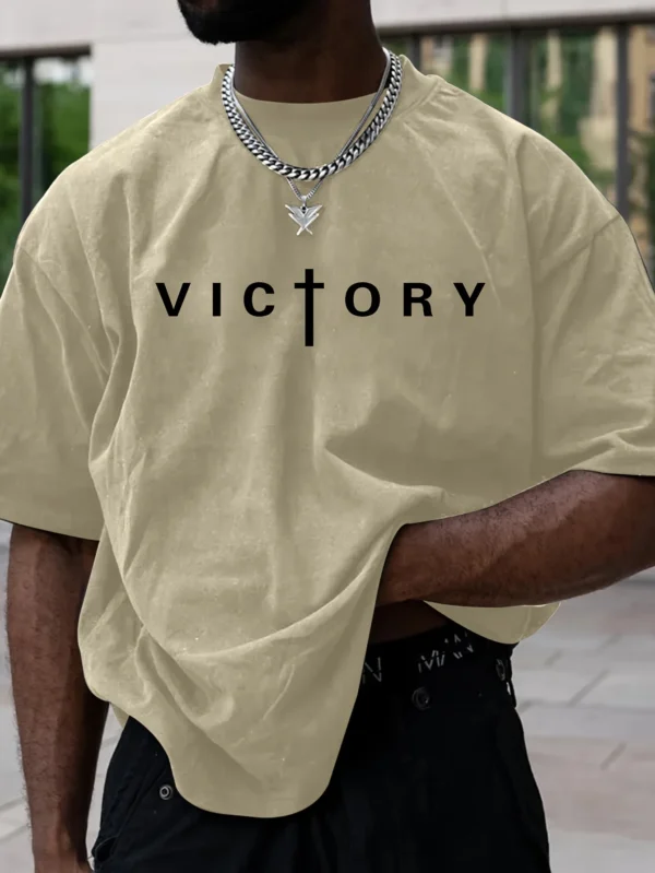 Camiseta Masculina Oversized Vitória | Moda Verão Esportiva Casual - Imagem 2