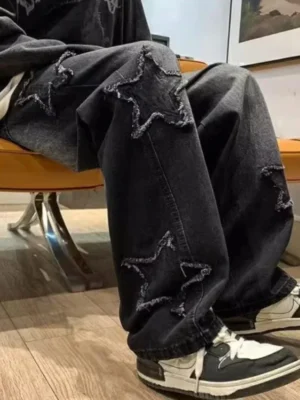 Calça Jeans Masculina Preta com Bordado de Estrelas – Estilo Hip Hop