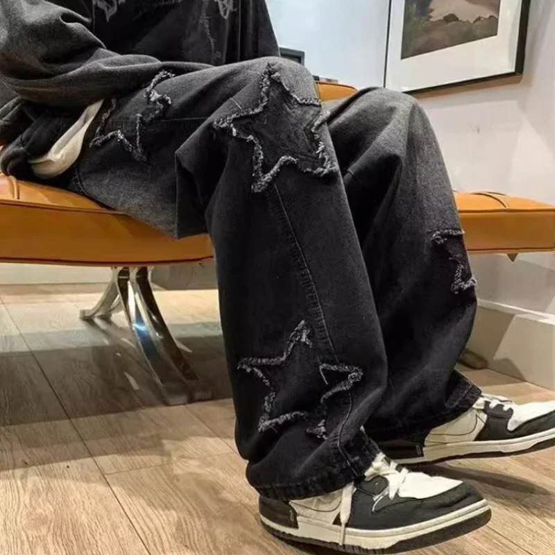 Calça Jeans Masculina Preta com Bordado de Estrelas – Estilo Hip Hop
