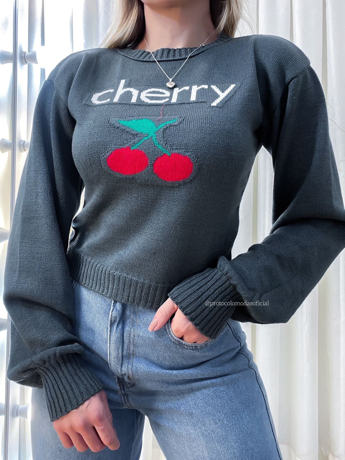 Blusa Feminina em Tricô Manga Longa Cherry Tauane Ref. 824 - Imagem 3
