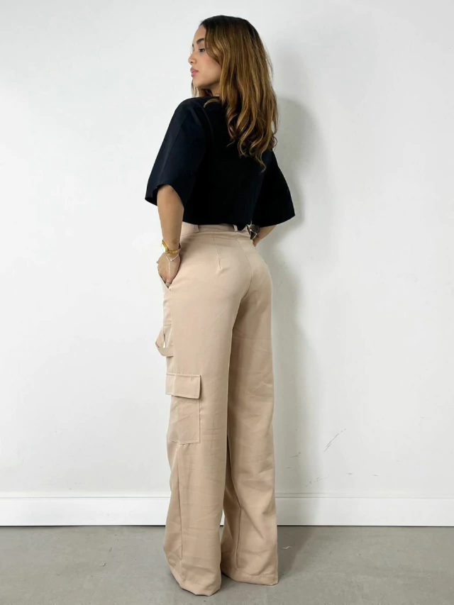 Calça Feminina Alfaiataria Pantalona Carpenter Cargo Doroteia Ref. 973