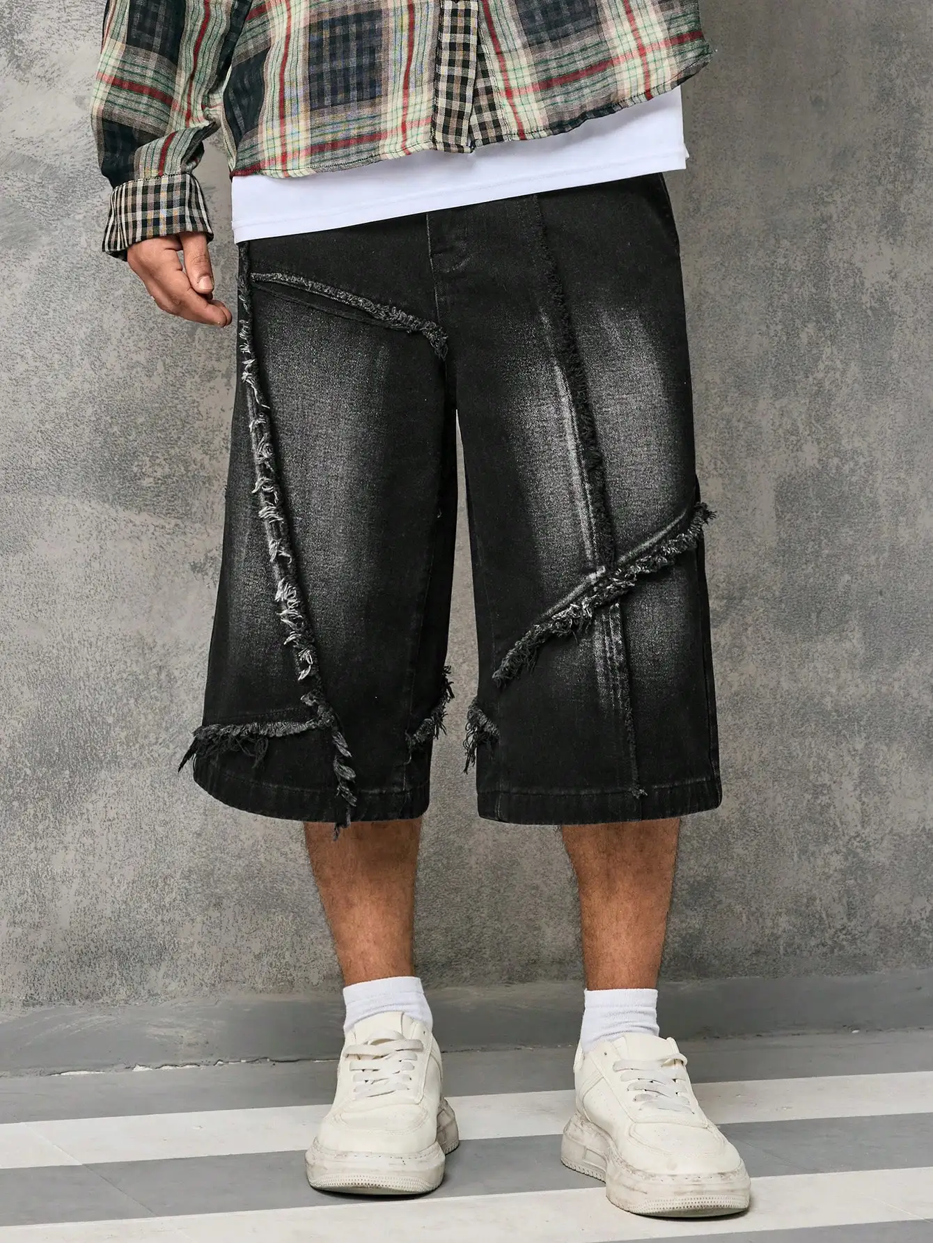Bermuda Jeans Masculina Baggy Streetwear Underground | Barra Desfiada Premium | LANÇAMENTO - Imagem 2